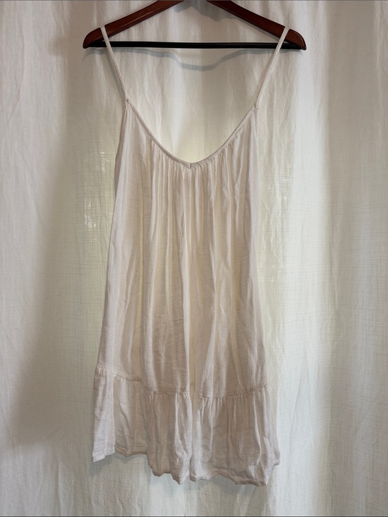 Billabong Tops - Billabong White Lightweight Spaghetti Strap Camisole Dress
